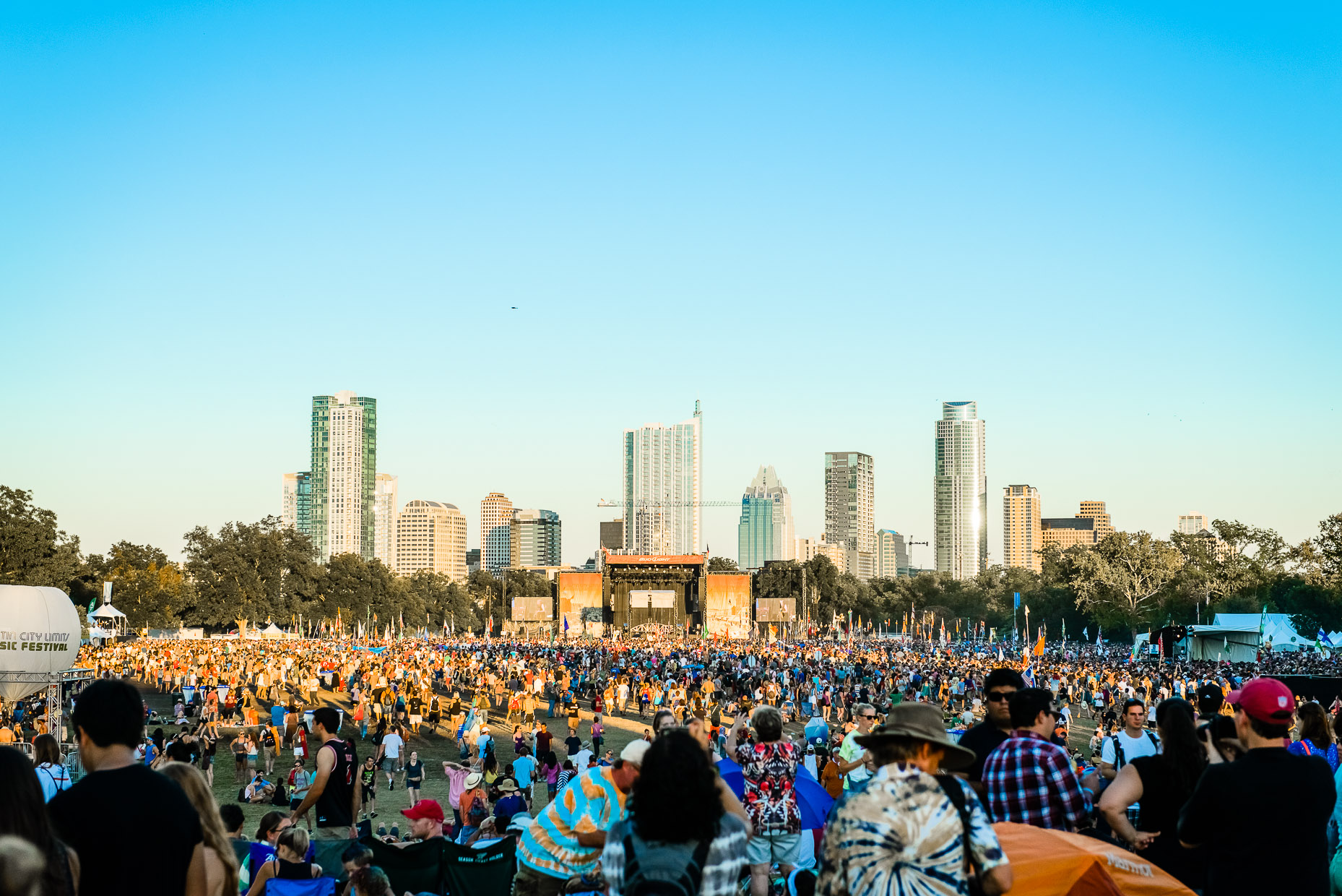 ACL-2012-crowds-Downtown-Austin-Commercial-Photographer.jpg